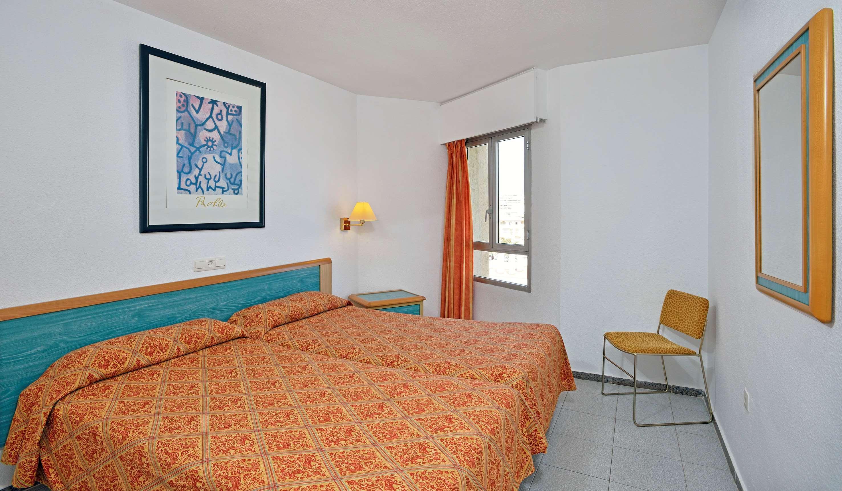 Sol Puerto Marina Aparthotel ตอร์เรโมลิโนส ภายนอก รูปภาพ