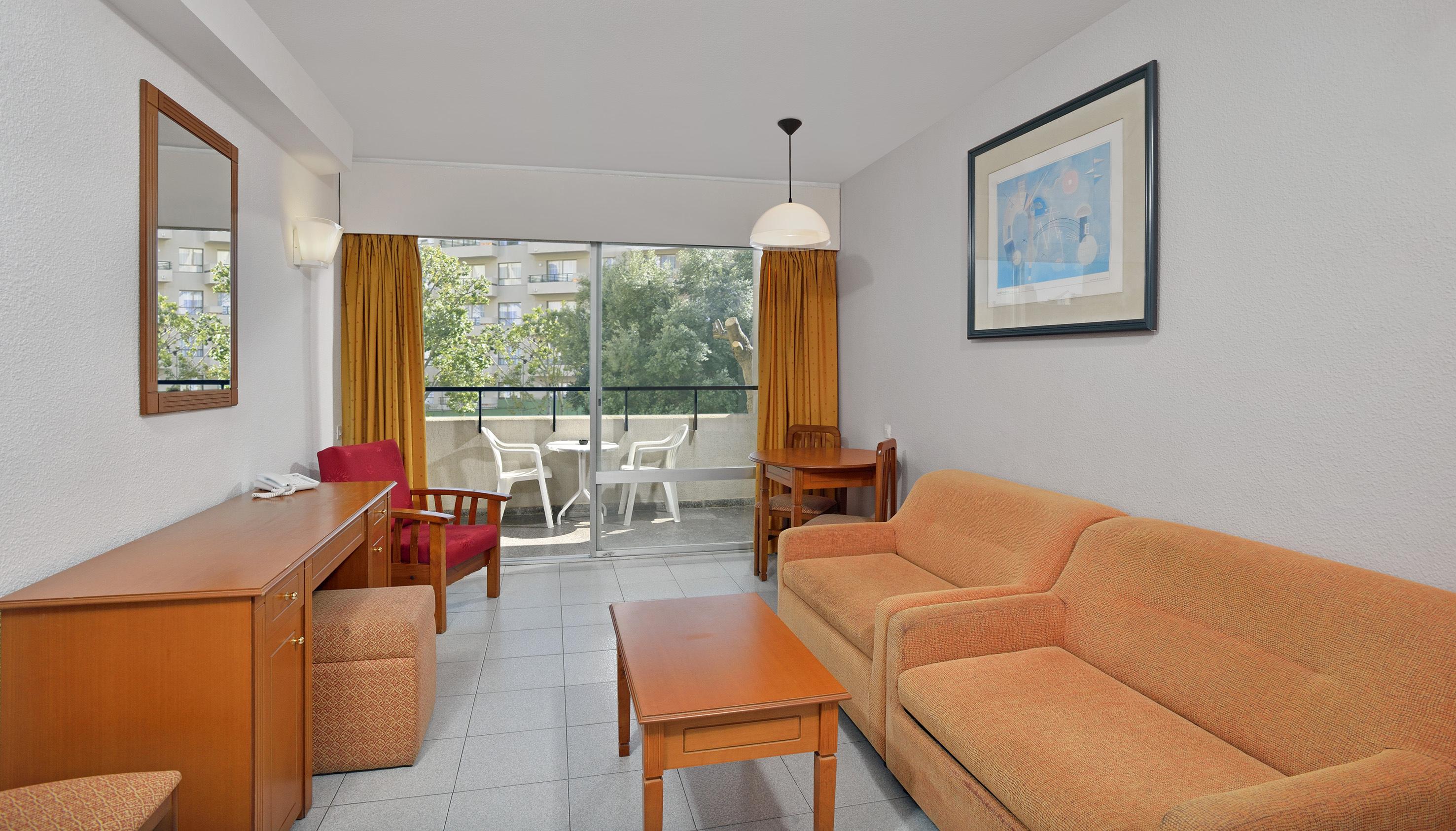 Sol Puerto Marina Aparthotel ตอร์เรโมลิโนส ภายนอก รูปภาพ